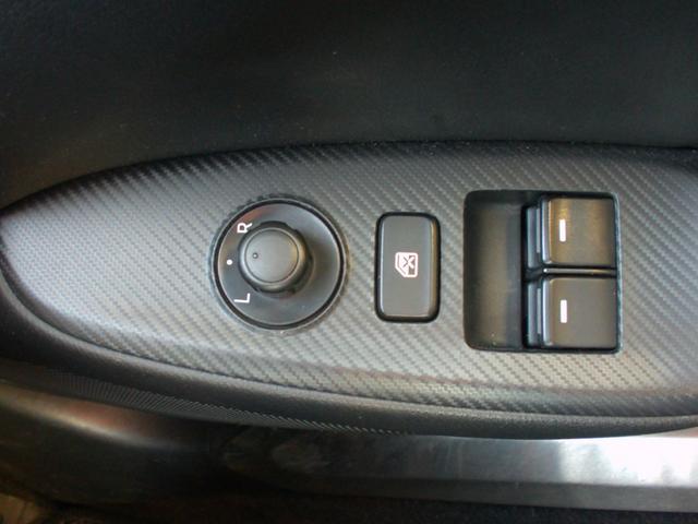 ロードスターＲＦ Ｓ　ＢＴオーディオ　ＤＳＣ　ＵＳＢ接続　オートエアコン　アドバンスドキー　ＡＢＳ　盗難防止装置　パワーウインドウ　ＥＴＣ　エアバッグ　ナビＴＶ　キーレスエントリー　オートライト　メモリーナビ　アイスト（39枚目）