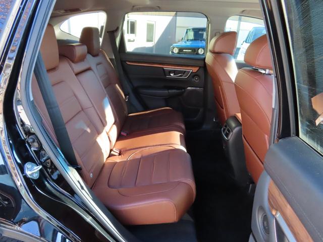 �{�v�d�l�̃V�[�g�𑕔�