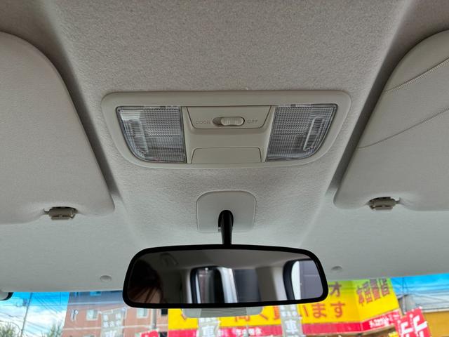 ご覧頂きまして誠に有難うございます!!是非ご来店して頂き、実際にご覧になって頂ければと思います。お客様からのご連絡をスタッフ一同、心よりお待ちしております