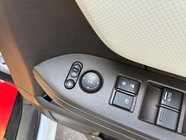 当店のお車をご覧いただきましてありがとうございます。お車についてのご質問やお見積りのご依頼、ご購入にあたってのご相談などお気軽にお問い合わせ下さい!