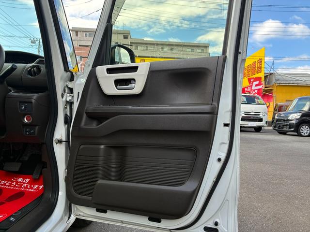 ご覧頂きまして誠に有難うございます!!是非ご来店して頂き、実際にご覧になって頂ければと思います。お客様からのご連絡をスタッフ一同、心よりお待ちしております