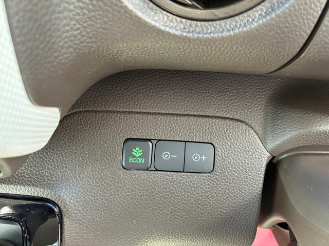 ご覧頂きまして誠に有難うございます!!是非ご来店して頂き、実際にご覧になって頂ければと思います。お客様からのご連絡をスタッフ一同、心よりお待ちしております