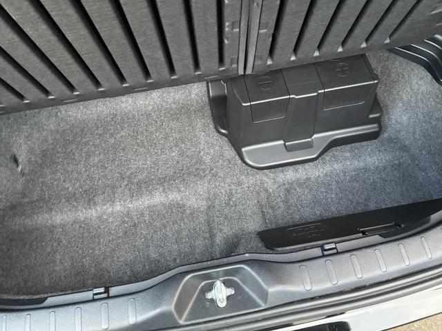 ノア ハイブリッドＳｉ　ダブルバイビーＩＩ　ドライブレコーダー　バックカメラ　ナビ　ＴＶ　クリアランスソナー　オートクルーズコントロール　レーンアシスト　衝突被害軽減システム　両側電動スライドドア　オートマチックハイビーム　オートライト（24枚目）