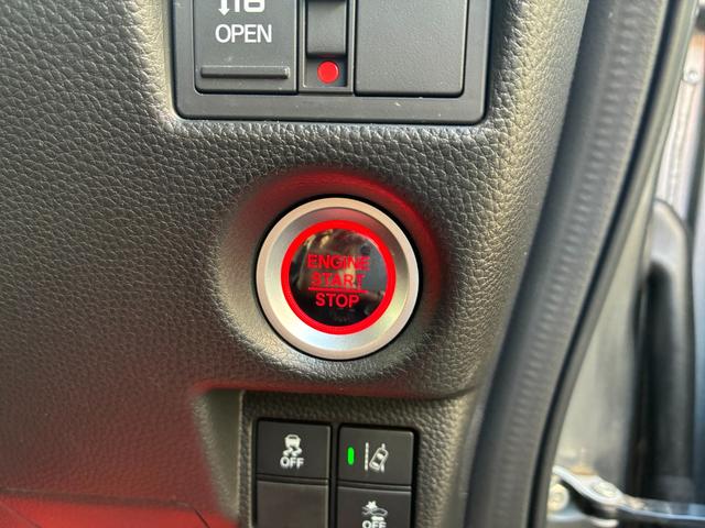 N-BOXカスタム G・Lホンダセンシング ドライブレコーダー ETC バックカメラ 両側スライド・片側電動 ナビ TV クリアランスソナー オートクルーズコントロール レーンアシスト 衝突被害軽減システム オートライト LEDヘッドランプ(9枚目)