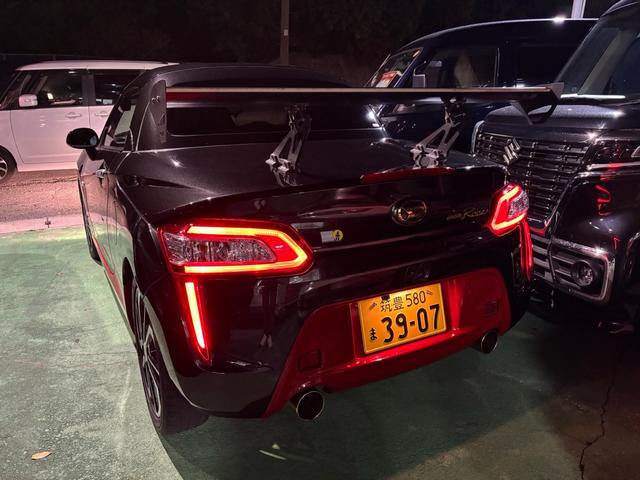 コペン ローブ S ナビ/フルセグTV/Bluetooth/バックカメラ/社外マフラー/ビルシュタイン足廻り/MOMOステアリング/純正レカロシート+レザーシートカバー/オプション2トンカラー/本土車(3枚目)