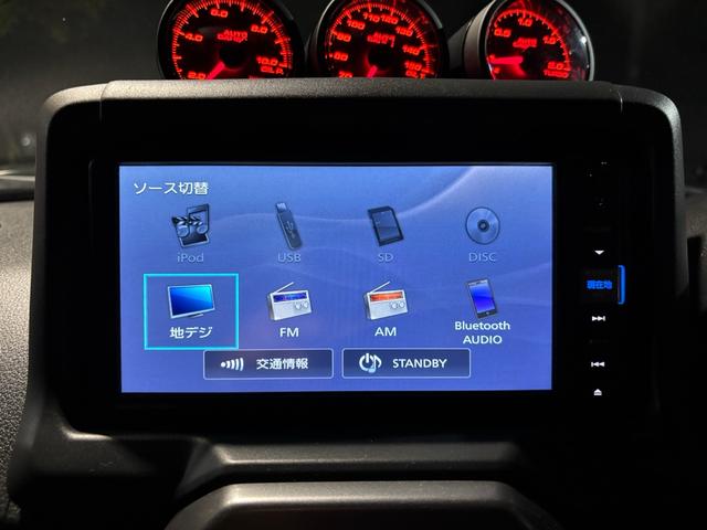 コペン ローブ S ナビ/フルセグTV/Bluetooth/バックカメラ/社外マフラー/ビルシュタイン足廻り/MOMOステアリング/純正レカロシート+レザーシートカバー/オプション2トンカラー/本土車(7枚目)