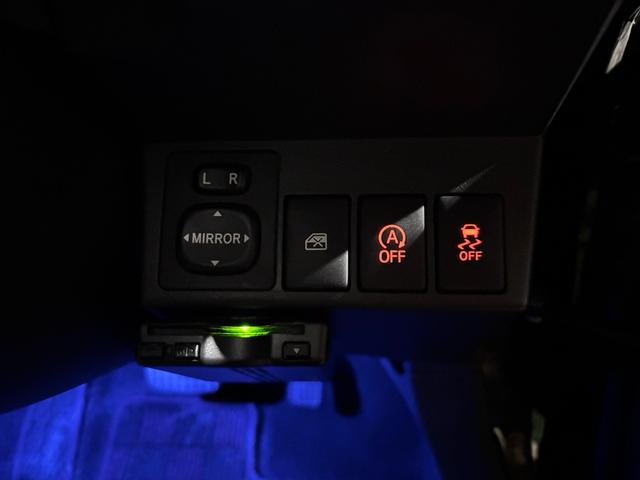 コペン ローブ S ナビ/フルセグTV/Bluetooth/バックカメラ/社外マフラー/ビルシュタイン足廻り/MOMOステアリング/純正レカロシート+レザーシートカバー/オプション2トンカラー/本土車(15枚目)