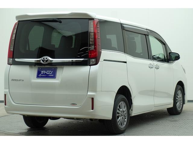 エスクァイア Gi 4WD バックカメラ ナビ TV オートクルーズコントロール 両側電動スライドドア オートマチックハイビーム オートライト LEDヘッドランプ スマートキー アイドリングストップ 3列シート CVT(4枚目)