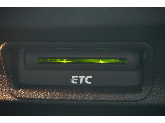 Ｑ３ ２．０ＴＦＳＩクワトロ１８０ＰＳ　４ＷＤ　ドライブレコーダー　ＥＴＣ　バックカメラ　パワーシート　ナビ　ＴＶ　ＨＩＤ　ヘッドライトウォッシャー　アルミホイール　スマートキー　ＡＴ　盗難防止システム　Ｂｌｕｅｔｏｏｔｈ　ＡＢＳ　エアコン（11枚目）