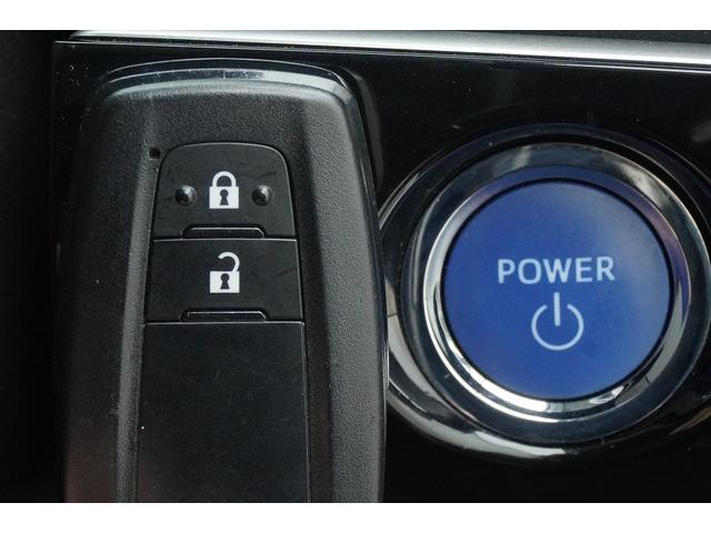 プリウス Ｓ　ＥＴＣ　レーンアシスト　オートクルーズコントロール　衝突被害軽減システム　バックカメラ　アルミホイール　ＬＥＤヘッドランプ　ＣＶＴ　スマートキー　アイドリングストップ　電動格納ミラー　盗難防止システム（14枚目）