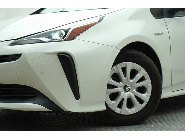 プリウス Ｓ　ＥＴＣ　レーンアシスト　オートクルーズコントロール　衝突被害軽減システム　バックカメラ　アルミホイール　ＬＥＤヘッドランプ　ＣＶＴ　スマートキー　アイドリングストップ　電動格納ミラー　盗難防止システム（17枚目）