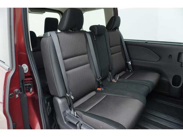 購入した車にオプションをつけた場合分割払いはどうなるの？　購入時に限り、新品ナビ・オーディオなども含め分割払いが可能となっております。詳しくは当店までご連絡ください！！