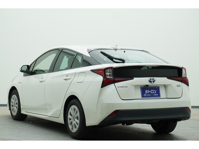 プリウス Ｓ　ＥＴＣ　レーンアシスト　オートクルーズコントロール　衝突被害軽減システム　バックカメラ　ナビ　アルミホイール　オートライト　ＬＥＤヘッドランプ　ＣＶＴ　スマートキー　アイドリングストップ（19枚目）