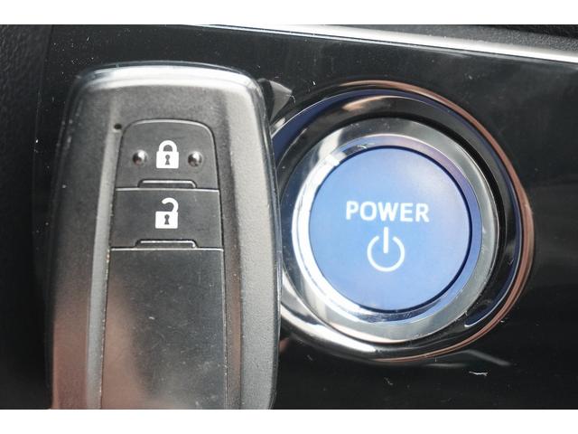 プリウス Ａツーリングセレクション　ＥＴＣ　クリアランスソナー　レーンアシスト　オートクルーズコントロール　衝突被害軽減システム　バックカメラ　ナビ　ＴＶ　アルミホイール　ＬＥＤヘッドランプ　ＣＶＴ　シートヒーター　スマートキー（10枚目）