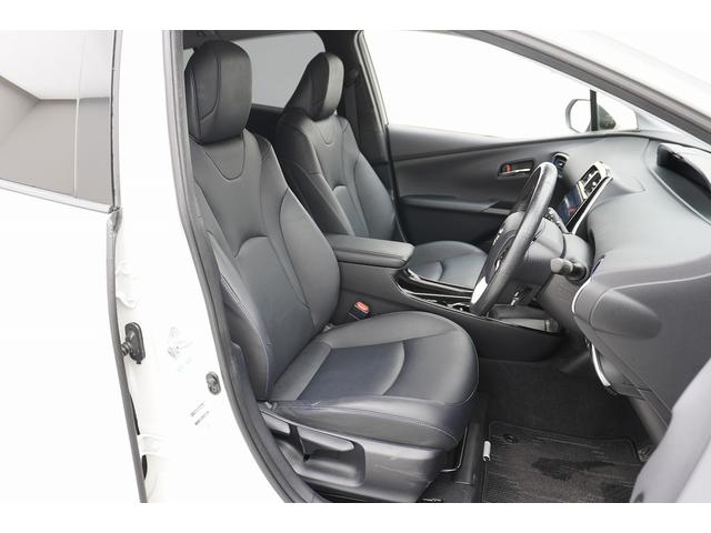 プリウス Ａツーリングセレクション　ＥＴＣ　クリアランスソナー　レーンアシスト　オートクルーズコントロール　衝突被害軽減システム　バックカメラ　ナビ　ＴＶ　アルミホイール　ＬＥＤヘッドランプ　ＣＶＴ　シートヒーター　スマートキー（11枚目）