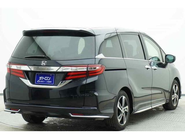 オデッセイ アブソルート　ＥＴＣ　ナビ　オートクルーズコントロール　衝突被害軽減システム　両側電動スライドドア　ＬＥＤヘッドランプ　スマートキー　電動格納ミラー　後席モニター　３列シート　ＣＶＴ　アルミホイール　ＣＤ　ＵＳＢ（4枚目）