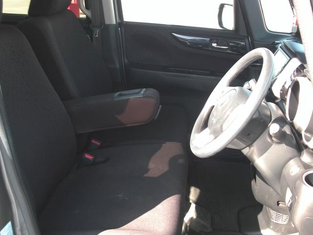 Ｎ－ＢＯＸカスタム Ｇ　ＳＳパッケージ　純正ナビ　視点切り替えリアカメラ　ＥＴＣ　両席シートヒーター（18枚目）