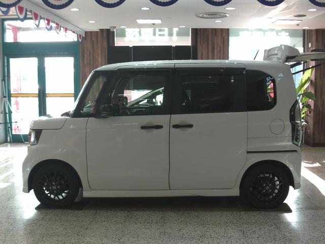 N-BOXカスタム Lターボ スタイル+ブラック 純正8インチナビ リアカメラ 両側電動スライドドア 両席シートヒーター(8枚目)