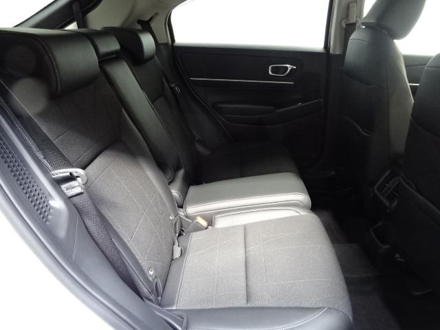 ヴェゼル e:HEVZ HondaSENSING 前後ドラレコ メモリーナビ リアカメラ シートヒーター ETC2.0 ブラインドスポットINFO ワイヤレス充電 パドルシフト ドアバイザー パーキングセンサー ワンオーナー(19枚目)