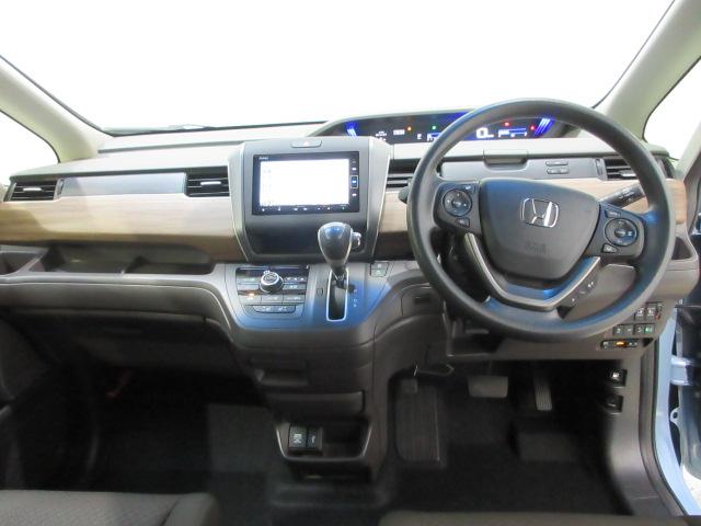 フリード Ｇ・ホンダセンシング　禁煙　７人乗り　ベンチシート　Ｃパッケージ　ＬＥＤヘッドライト　前席シートヒーター　ロールサンシェード　衝突軽減ブレーキ　ＡＣＣ車線維持支援　ナビ　前後ドラレコ　ＵＳＢジャック　オートリトラミラー（17枚目）