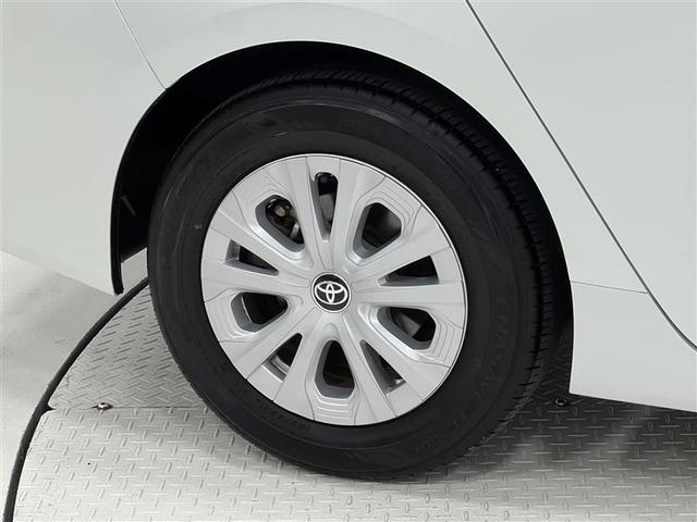 プリウス SセーフティプラスII 衝突被害軽減ブレーキ ブラインドスポットモニター リヤクロストラフィックアラート 7インチSDナビ パノラミックビューモニター ETC2.0 AC100V(1500W使用可) スマートキー 点検記録簿(6枚目)