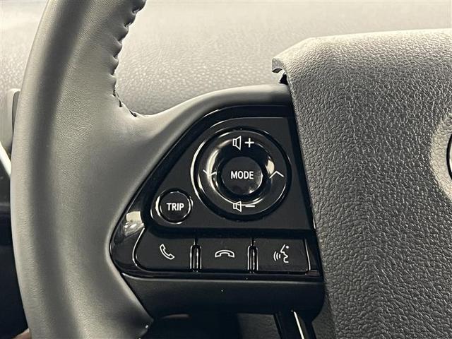 プリウス SセーフティプラスII 衝突被害軽減ブレーキ ブラインドスポットモニター リヤクロストラフィックアラート 7インチSDナビ パノラミックビューモニター ETC2.0 AC100V(1500W使用可) スマートキー 点検記録簿(9枚目)