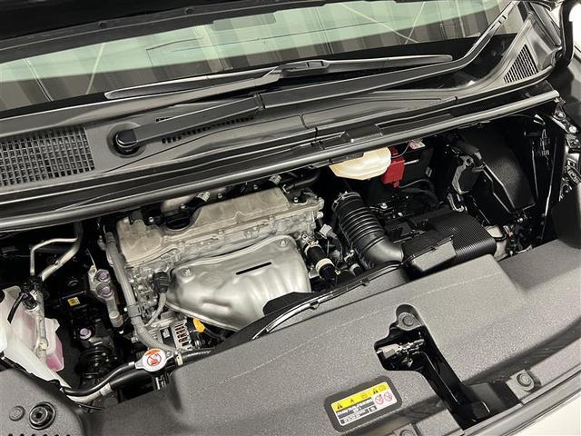 エンジンルーム内も隅々まで掃除がいきわたっています！