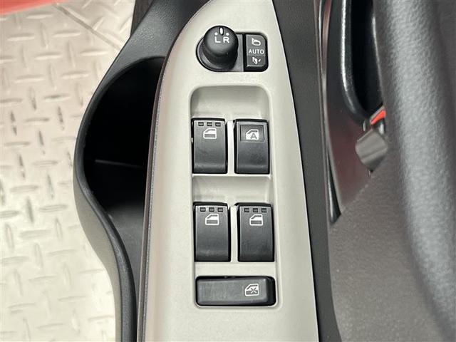 パッソ モーダ　チャーム　衝突被害軽減ブレーキ　ＬＥＤライト　オートハイビーム　７インチＳＤナビ　ワンセグＴＶ　ブルートゥース　ＣＤ　ＳＤ　パノラミックビューモニター　ＥＴＣ　運転席シートヒーター　電子カードキー　点検記録簿（33枚目）