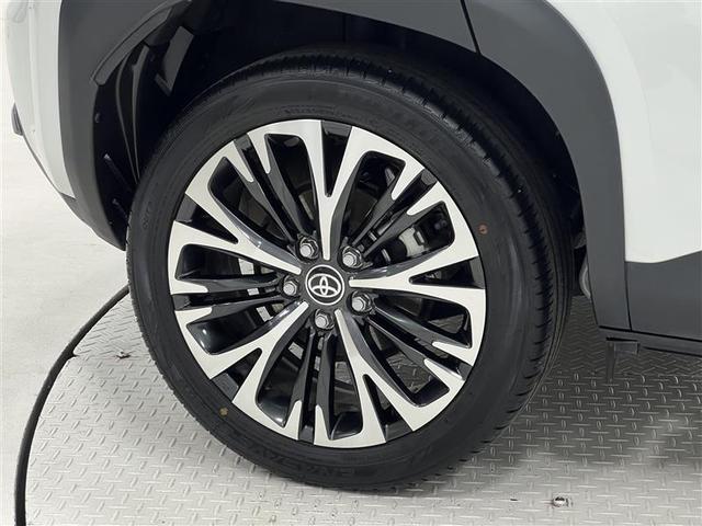 ヤリスクロス ハイブリッドZ アドベンチャー トヨタセーフティセンス ブラインドスポットモニター リヤクロストラフィックアラート ディスプレイオーディオ TV パノラミックビューモニター ETC2.0 前後ドラレコ スペアタイヤ 点検記録簿(6枚目)