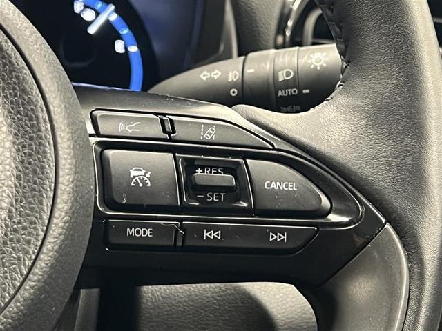 ヤリスクロス ハイブリッドZ アドベンチャー トヨタセーフティセンス ブラインドスポットモニター リヤクロストラフィックアラート ディスプレイオーディオ TV パノラミックビューモニター ETC2.0 前後ドラレコ スペアタイヤ 点検記録簿(11枚目)