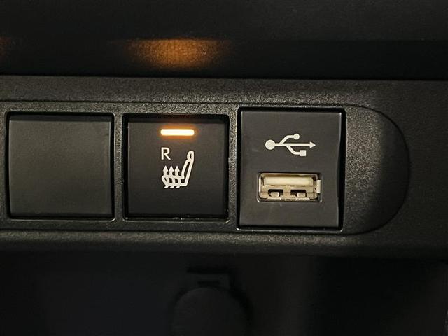 ヤリスクロス ハイブリッドZ アドベンチャー トヨタセーフティセンス ブラインドスポットモニター リヤクロストラフィックアラート ディスプレイオーディオ TV パノラミックビューモニター ETC2.0 前後ドラレコ スペアタイヤ 点検記録簿(16枚目)