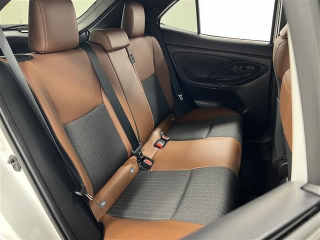 ヤリスクロス ハイブリッドZ アドベンチャー トヨタセーフティセンス ブラインドスポットモニター リヤクロストラフィックアラート ディスプレイオーディオ TV パノラミックビューモニター ETC2.0 前後ドラレコ スペアタイヤ 点検記録簿(29枚目)