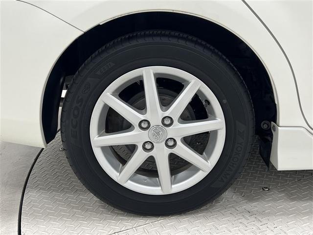 カローラアクシオ １．５ラグゼール　ワンセグＴＶ　メモリナビ　オートエアコン　スマートキー　ワンオーナー　横滑り防止（8枚目）