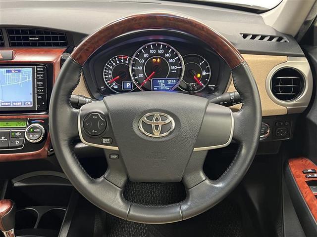 カローラアクシオ １．５ラグゼール　ワンセグＴＶ　メモリナビ　オートエアコン　スマートキー　ワンオーナー　横滑り防止（12枚目）