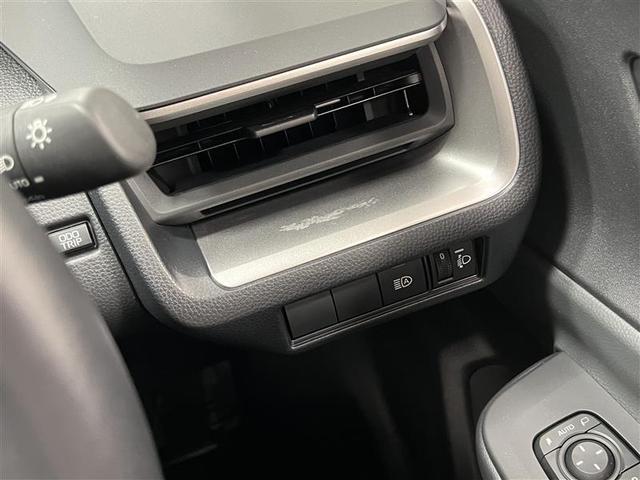 プリウス X 盗難防止装置 フルセグTV 100V電源 LED TVナビ ESC クルコン ミュージックプレイヤー接続可 スマートキー AC キーフリー ドライブレコーダー メモリーナビ ETC サイドエアバック(9枚目)