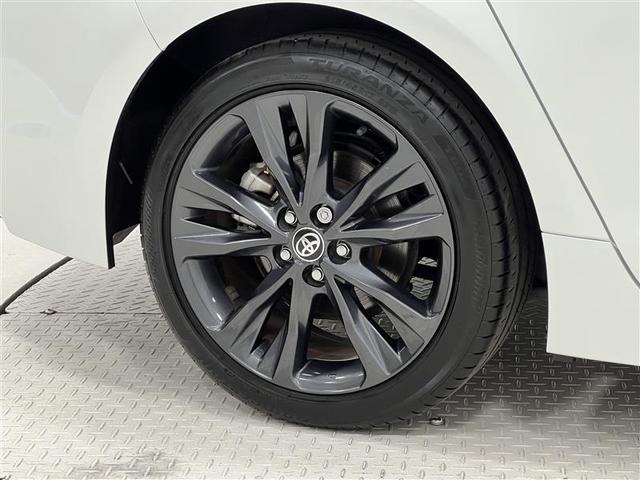 カローラツーリング ハイブリッド　ダブルバイビー　メディアプレイヤー接続　バックモニター　フルセグＴＶ　ＬＥＤライト　ワンオーナー　点検記録簿　クルコン　横滑り防止　盗難防止装置　ナビ・ＴＶ　ドライブレコーダー　エアバッグ　ＥＴＣ　ＡＢＳ　キーレス（6枚目）