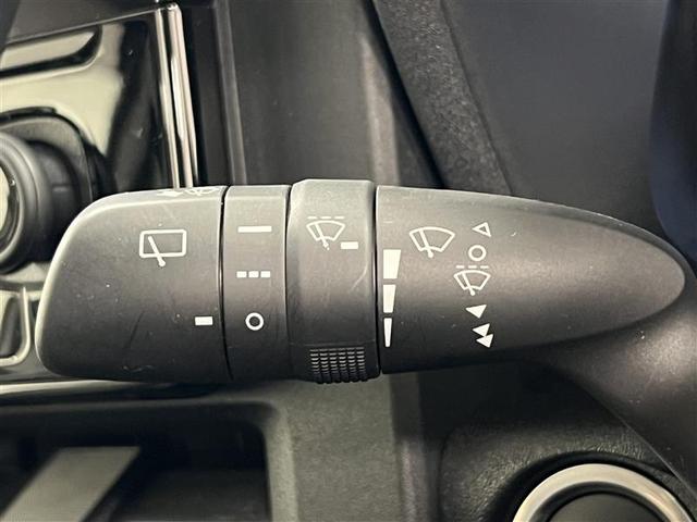 シエンタ Ｚ　１オナ　Ｗ電動ドア　イモビ　クルーズＣ　ＬＥＤヘッドランプ　ＥＴＣ　Ｓキー　横滑り防止機能　メモリーナビ　パワーウィンドウ　記録簿　エアバック　ＡＢＳ　ドラレコ　カーテンエアバック　ウォークスルー（12枚目）