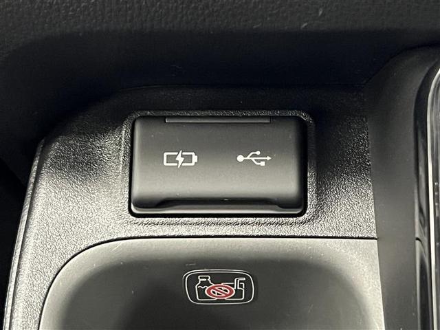 シエンタ Ｚ　１オナ　Ｗ電動ドア　イモビ　クルーズＣ　ＬＥＤヘッドランプ　ＥＴＣ　Ｓキー　横滑り防止機能　メモリーナビ　パワーウィンドウ　記録簿　エアバック　ＡＢＳ　ドラレコ　カーテンエアバック　ウォークスルー（16枚目）