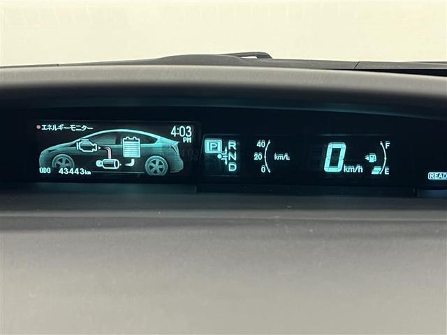 プリウス Ｓ　Ｂモニタ－　フルセグ地デジ　インテリキー　デュアルエアバック　エアＢ　イモビライザー　ＤＶＤ再生可能　ナビＴＶ　ＡＵＴＯエアコン　横スベリ防止　アルミホイール　ＥＴＣ装備　ＡＢＳ　サイドエアバッグ（13枚目）