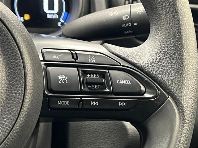 �E���̃X�e�A�����O�X�C�b�`�ł̓v���N���b�V���Z�[�t�e�B�⃌�[���g���[�X�A�V�X�g�A�A�_�v�e�B�u�N���[�Y�R���g���[���̐ݒ葀��Ȃǂ��o���܂��I