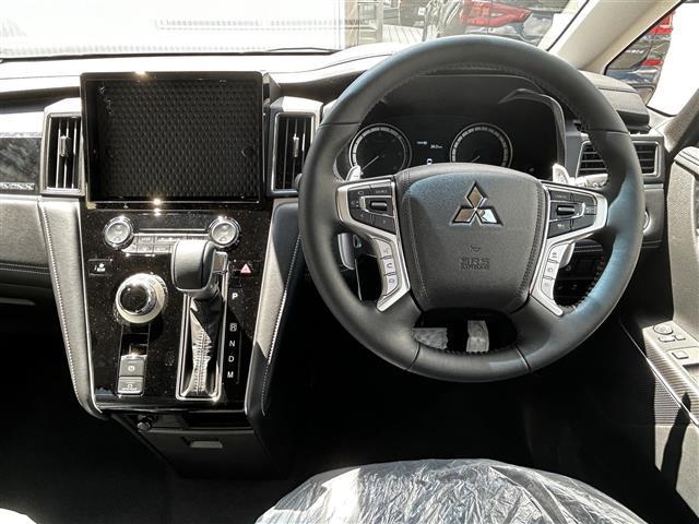 デリカＤ：５ シャモニー　バックカメラ・両側電動スライドドア・電動リフトゲート・車線逸脱警報システム・レーダークルーズコントロールシステム・衝突被害軽減ブレーキシステム・オートマチックハイビーム・誤発進抑制機能（前進時）（3枚目）