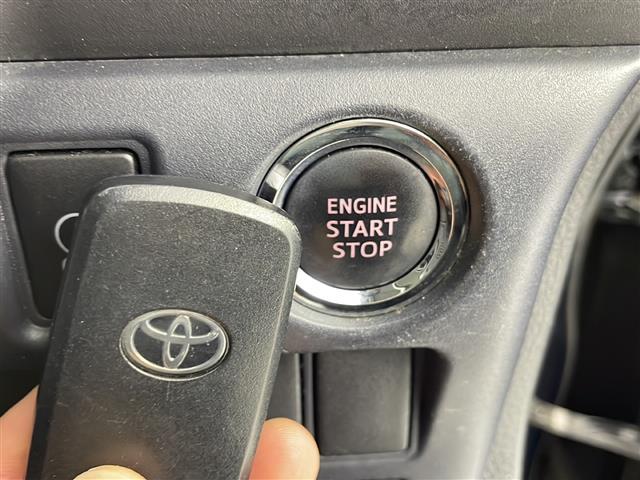 ヴォクシー ＺＳ　煌　禁煙車　フリップダウンモニター　両側パワースライドドア　　純正ナビ　オートハイビーム　ＥＴＣ　バックカメラ　ＬＥＤライト　フルセグＴＶ　スタッドレス積込　レーンアシスト　プリクラッシュセーフティ（11枚目）