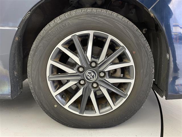 ヴォクシー ＺＳ　煌　禁煙車　フリップダウンモニター　両側パワースライドドア　　純正ナビ　オートハイビーム　ＥＴＣ　バックカメラ　ＬＥＤライト　フルセグＴＶ　スタッドレス積込　レーンアシスト　プリクラッシュセーフティ（16枚目）