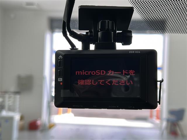 GRヤリス RS 禁煙車/純正ナビ機能付きDA/ETC/バックカメラ/カーボン調ルーフ/BSM/HUD/衝突軽減装置/前後ドラレコ/レーダークルーズコントロール/パドルシフトオートライト/オートエアコン(7枚目)