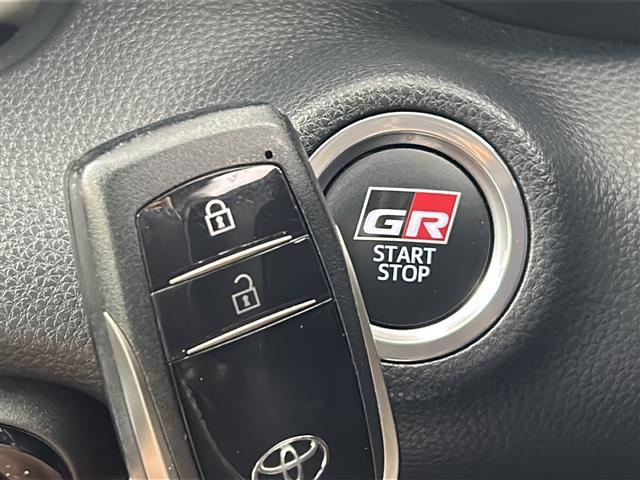 GRヤリス RS 禁煙車/純正ナビ機能付きDA/ETC/バックカメラ/カーボン調ルーフ/BSM/HUD/衝突軽減装置/前後ドラレコ/レーダークルーズコントロール/パドルシフトオートライト/オートエアコン(12枚目)