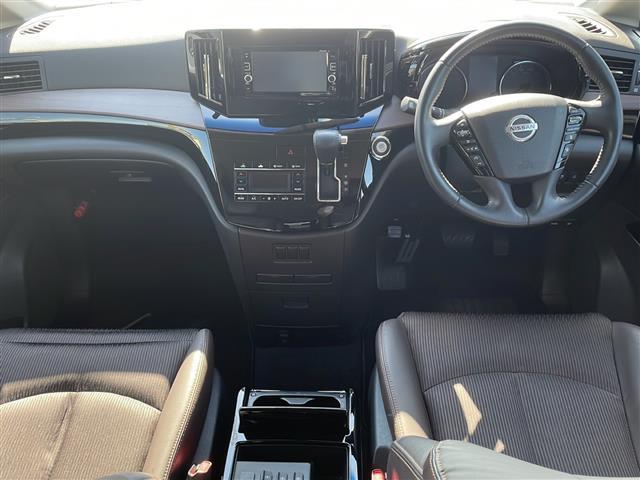 エルグランド 250ハイウェイスターS 禁煙車/純正ナビ/全周囲カメラ/ETCフルセグ/衝突軽減装置/両側電動スライドドア/ドライブレコーダー/Bluetooth/ハーフレザーシート/オートライト/オートエアコン/スマートキー(2枚目)