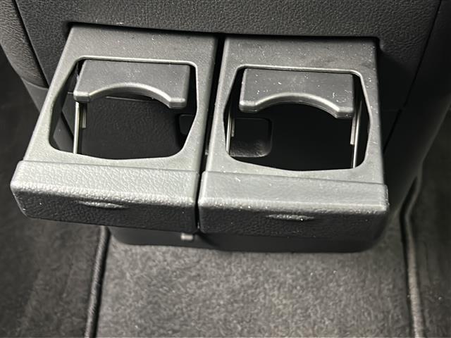 エルグランド 250ハイウェイスターS 禁煙車/純正ナビ/全周囲カメラ/ETCフルセグ/衝突軽減装置/両側電動スライドドア/ドライブレコーダー/Bluetooth/ハーフレザーシート/オートライト/オートエアコン/スマートキー(29枚目)