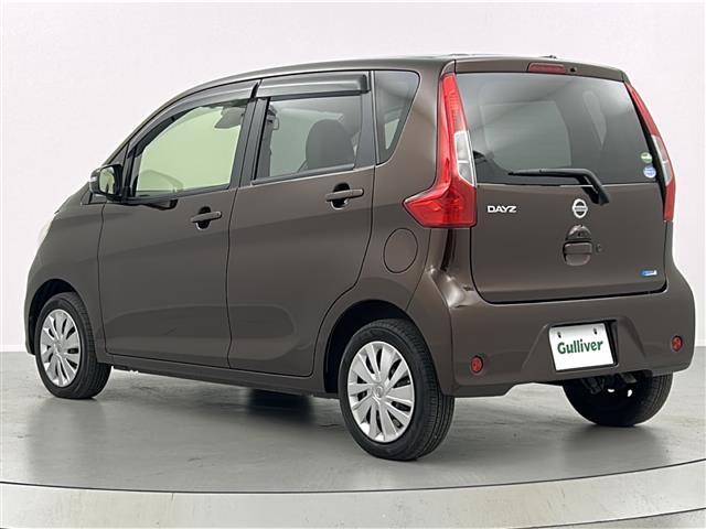 デイズ X 禁煙車 純正ナビ アラウンドビューモニター ETC フルセグTV スマートキー 電動格納ミラー スマートキー スタッドレスタイヤ積込 ステアリングリモコン エマージェンシーブレーキ(19枚目)