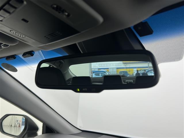 カムリ G トヨタセーフティーセンス/車線逸脱支援/衝突軽減/RCC/ソナー/社外7型ナビ/フルセグTV/バックカメラ/純ETC/LEDヘッドライト/LEDフォグライト/スペアキー/純17inAW/純フロアマット(25枚目)