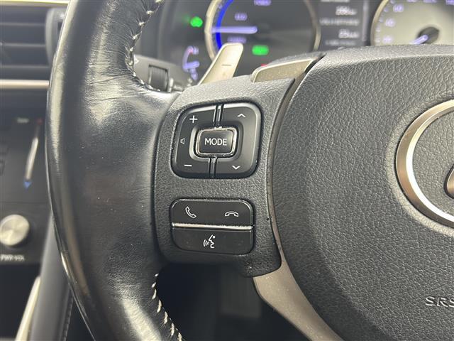 IS IS300h 禁煙車 レーダークルーズコントロール クリアランスソナー 純正ナビ BSM シートヒーター ステアリングヒーター フルセグTV パドルシフト GPSレーダー LEDライト オートハイビーム(9枚目)